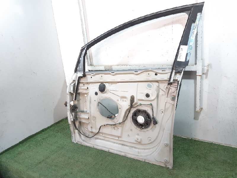 VOLKSWAGEN Golf Plus 2 generation (2009-2014) Front Left Door 5M0831301P 22131063