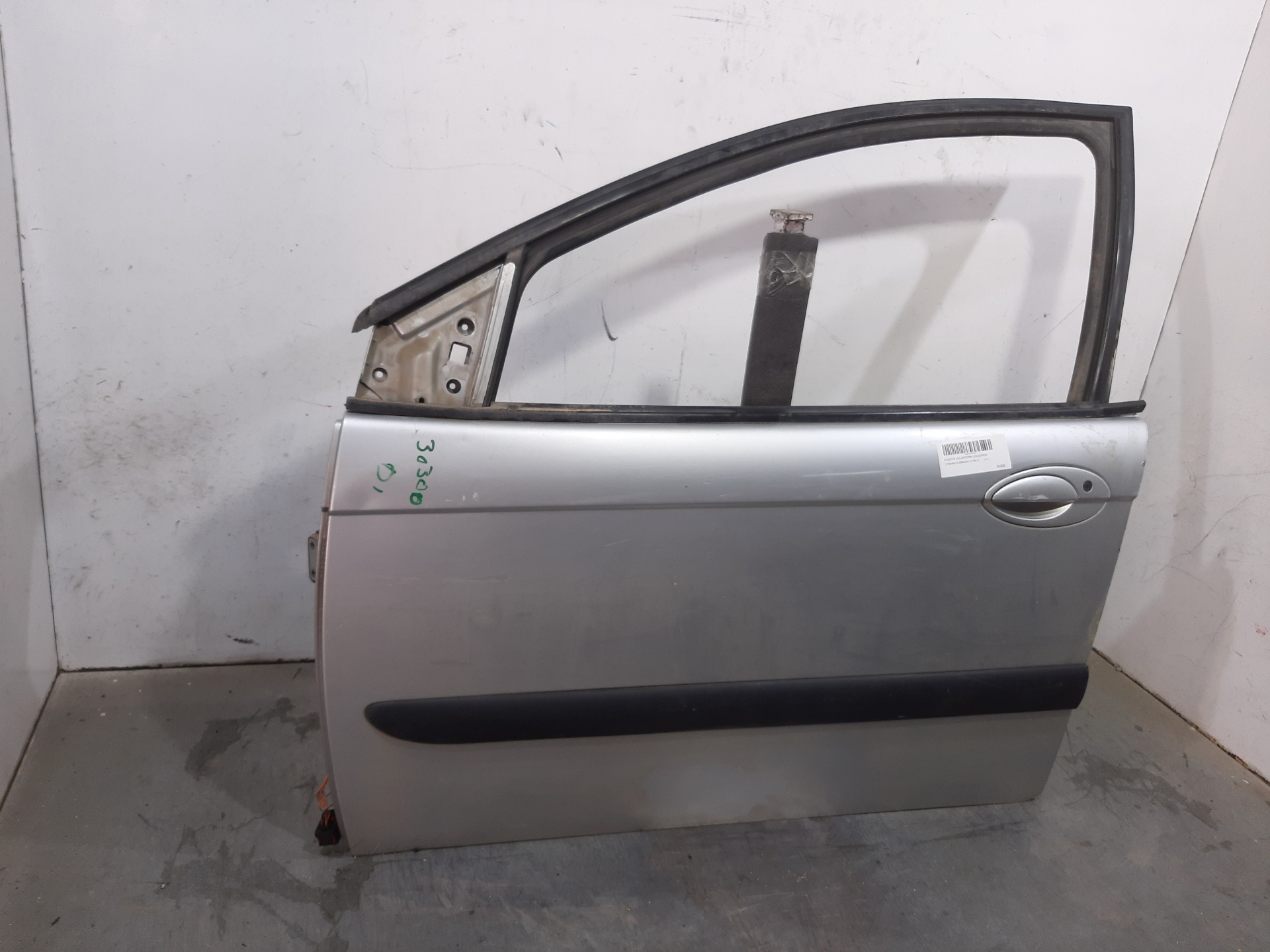 CITROËN C5 1 generation (2001-2008) Front Left Door 9002P1 22958421