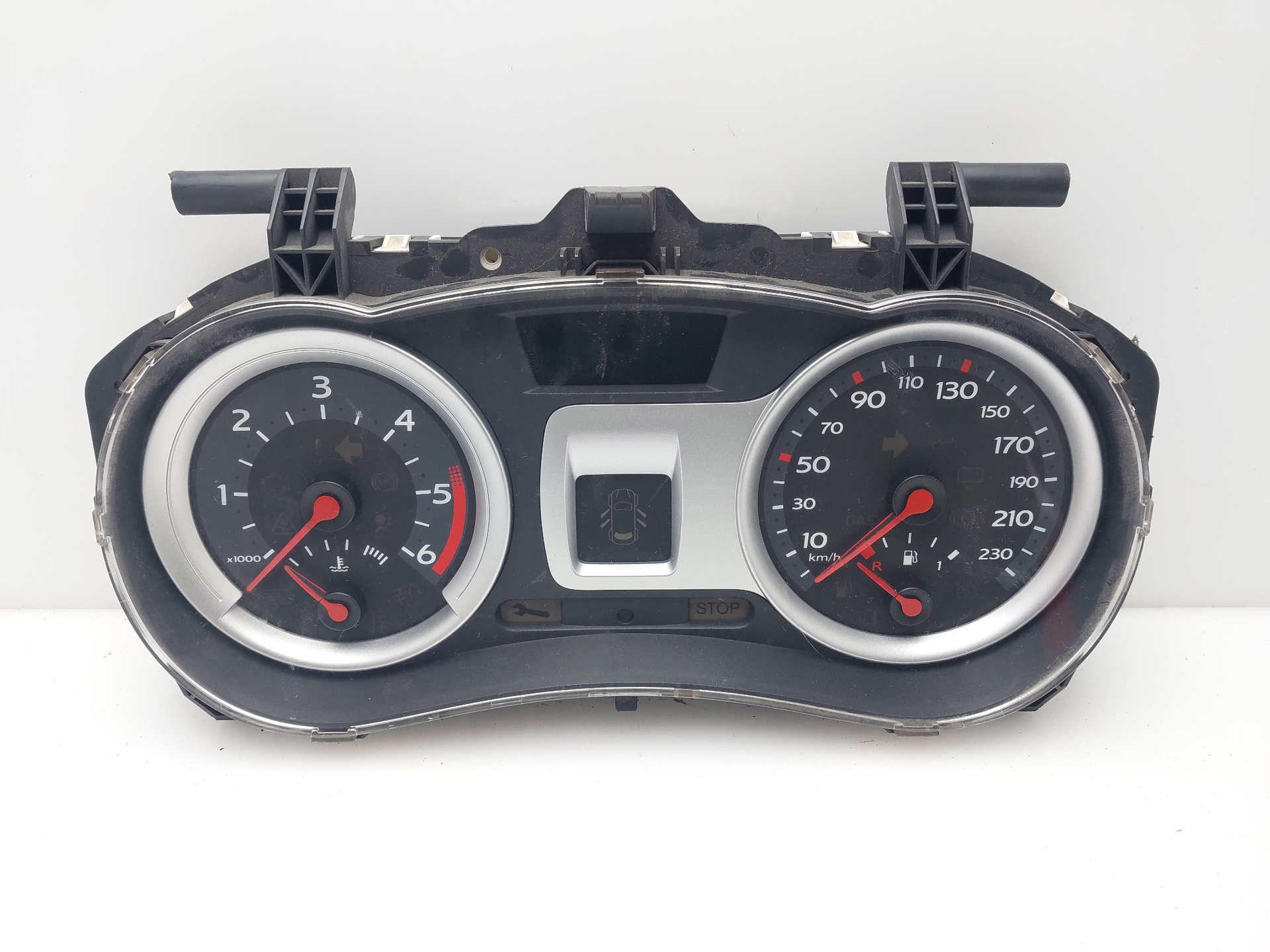 RENAULT Clio 3 generation (2005-2012) Spidometras (Prietaisų skydelis) 8200582705H 27305774