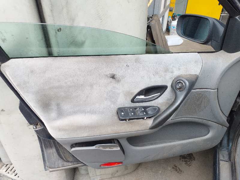 RENAULT Far stânga spate 8200002475 24127353