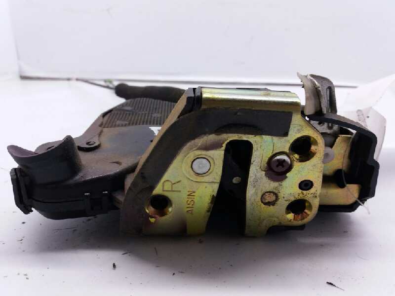 TOYOTA Land Cruiser 70 Series (1984-2024) Front Right Door Lock 6903033272 24883209