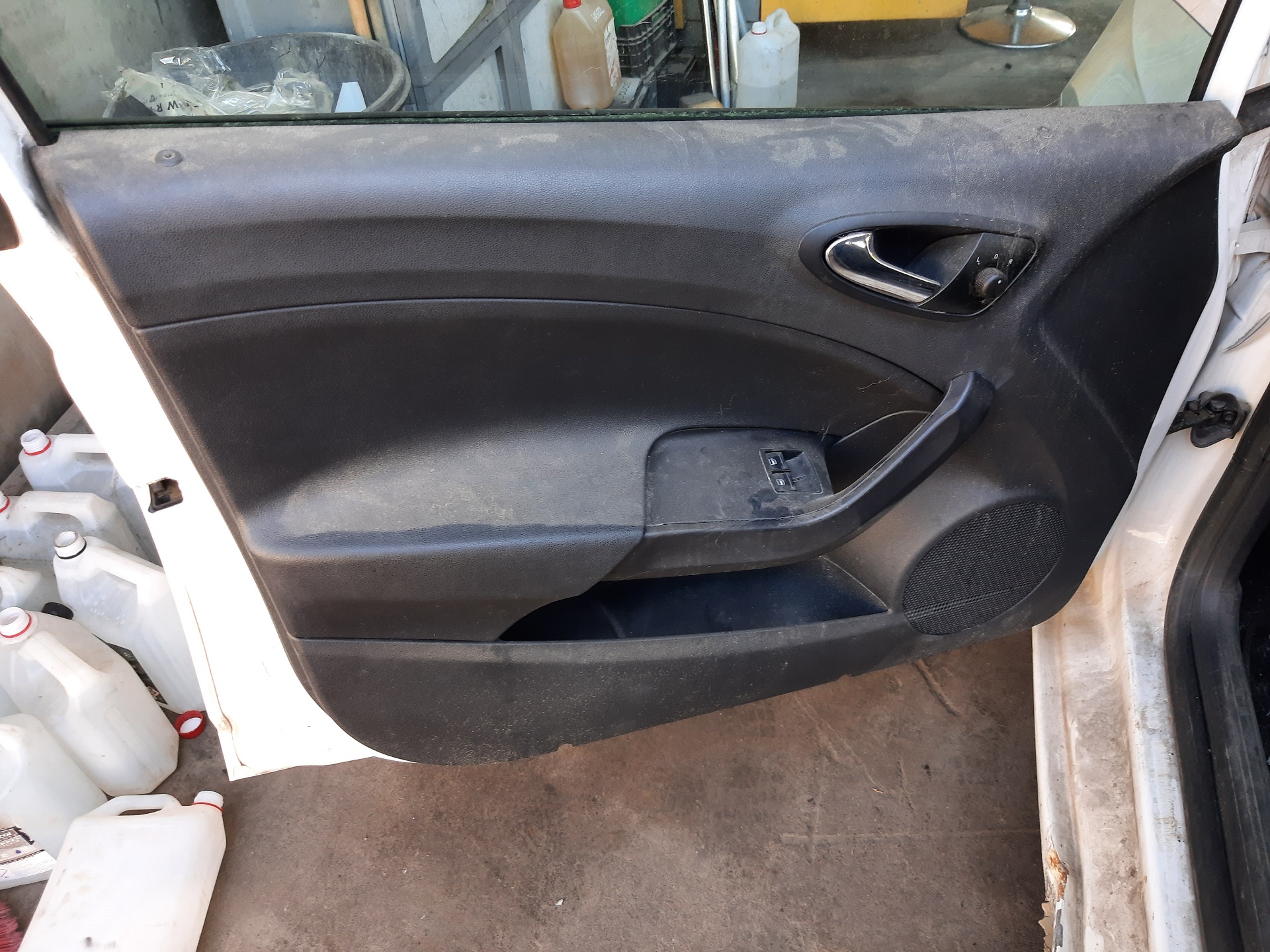 SEAT Ibiza 4 generation (2008-2017) Venstre tåkelys foran 6J9941701A 23453380