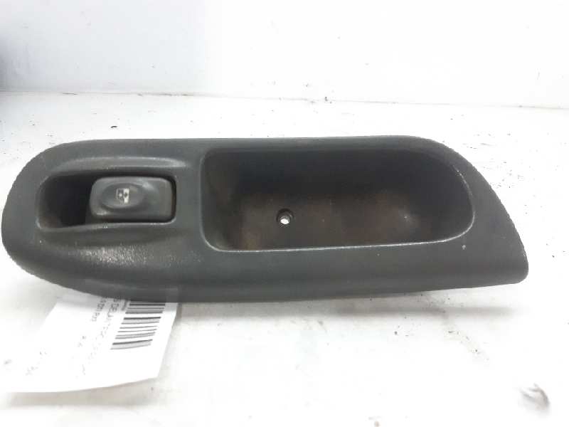 MERCEDES-BENZ Megane 1 generation (1995-2003) Front Right Door Window Switch 7700432962 20197880