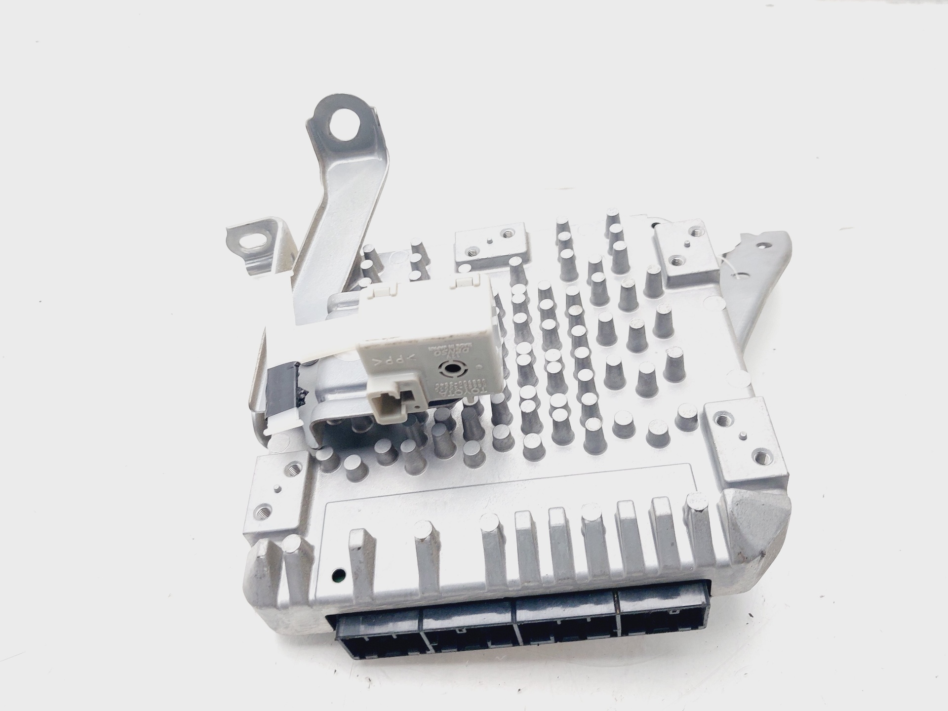 Module électronique 1NZ 8954047100 de Toyota Prius liftback (_w2_) 2003-2009 - pieza usada