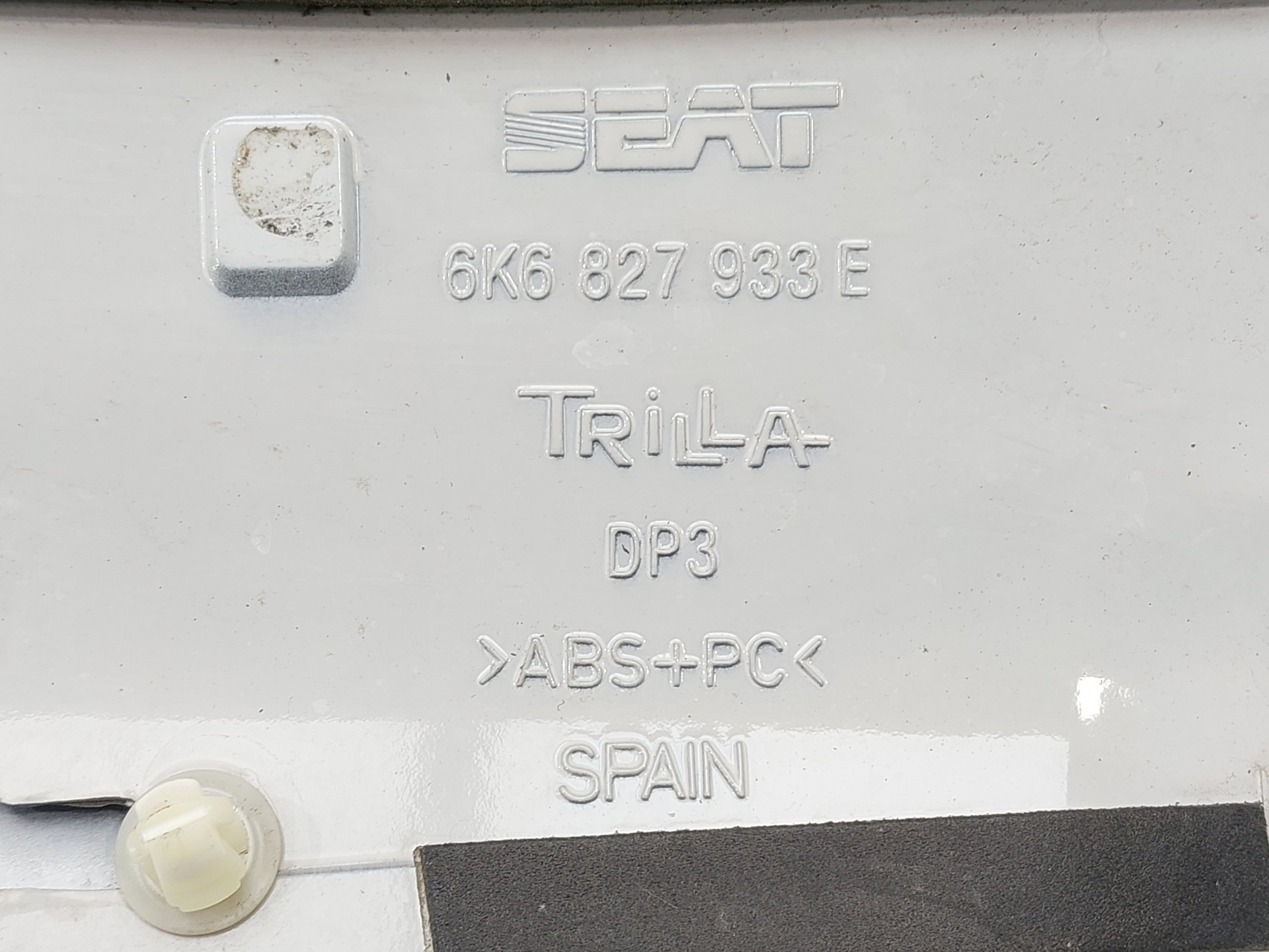 SEAT Cordoba 1 generation (1993-2003) Galinio dangčio (bagažinės) spoileris 6K6827933E 22509899