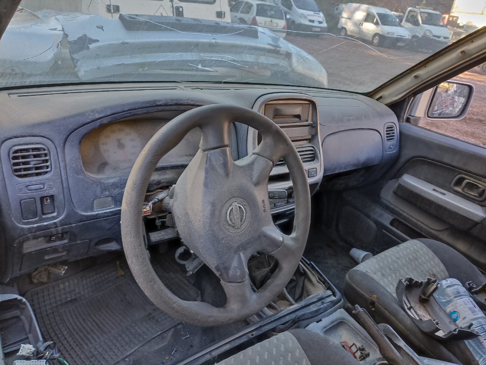 NISSAN Navara D22 (1997-2005) Защита от солнца левая 96401VJ400 18759280