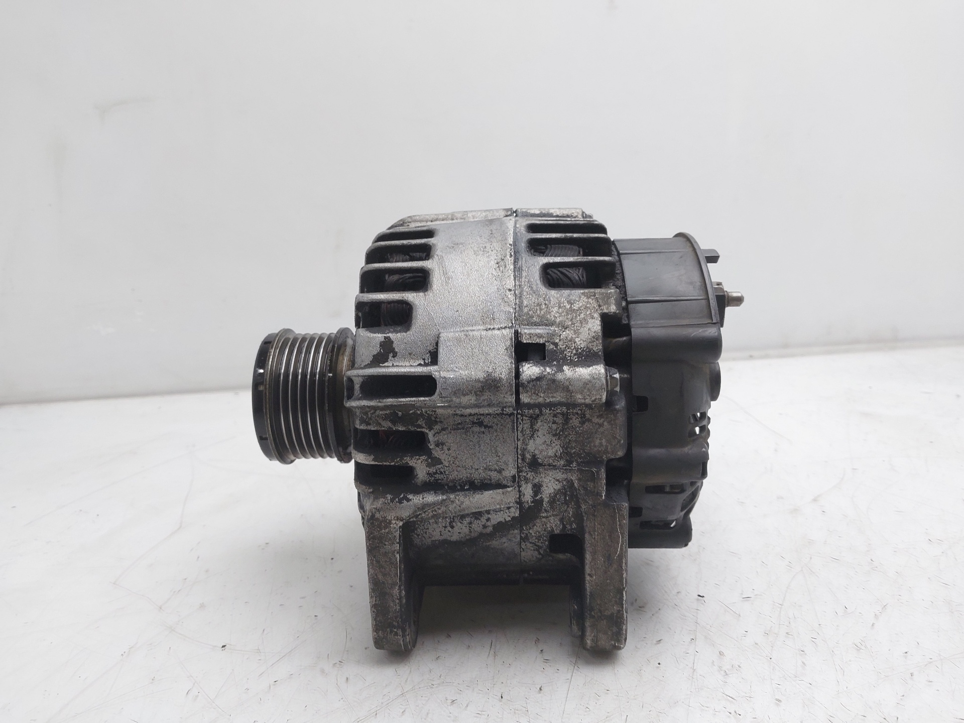 RENAULT Alternator 231000026R 25412700