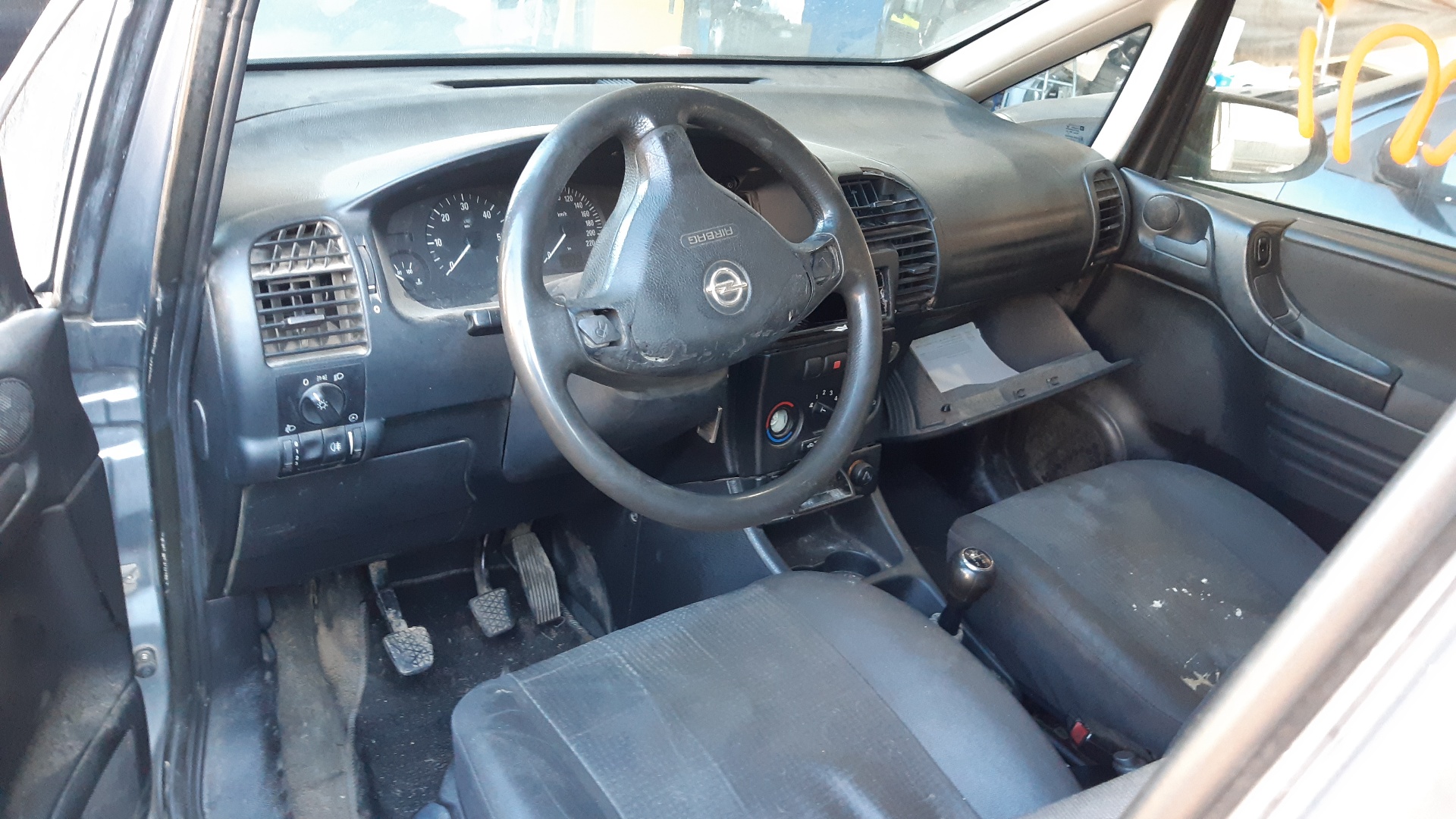 OPEL Corsa B (1993-2000) Кнопка стеклоподъемника передней левой двери 90561088 18782554