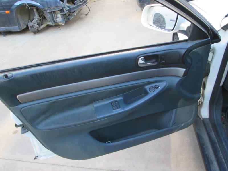 AUDI A4 B5/8D (1994-2001) Front Left Door Exterior Handle 8D0837207A 24123143