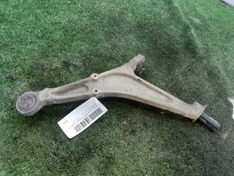 CITROËN Saxo 2 generation (1996-2004) Front Left Arm 352079 24107380