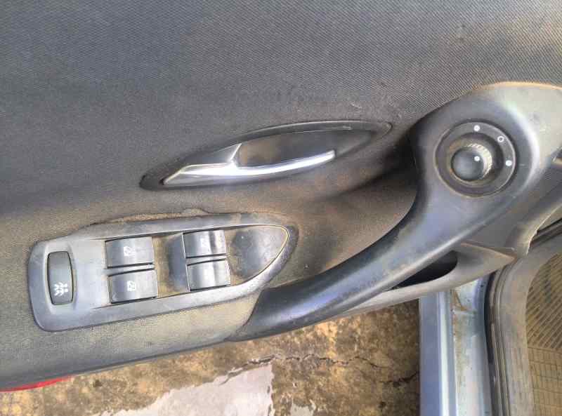 RENAULT Laguna 2 generation (2001-2007) Lukturu vadības slēdzis 8200012244 20167110