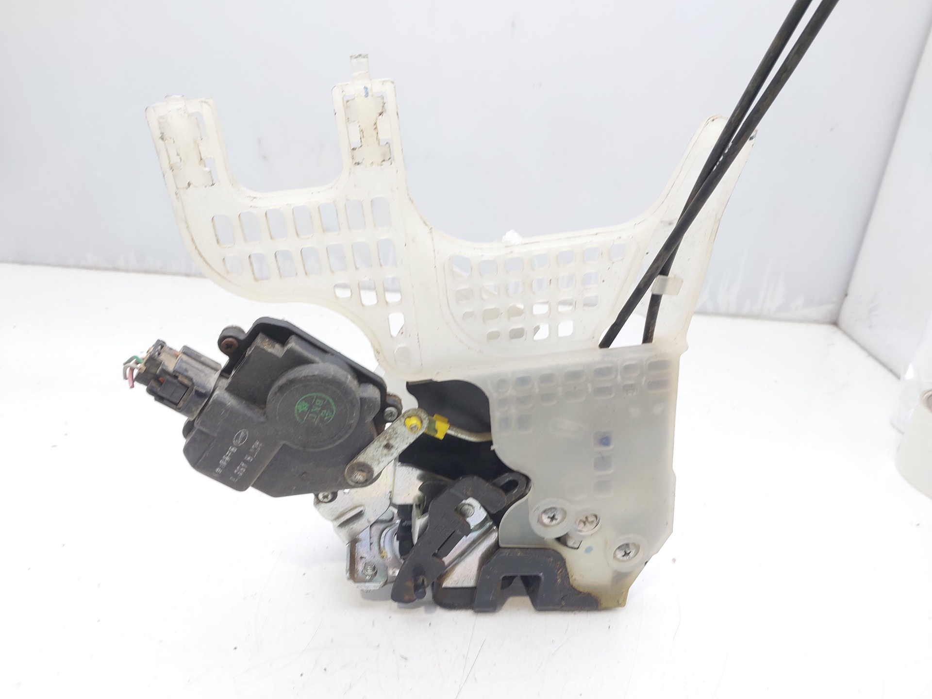 HYUNDAI Tucson 1 generation (2004-2010) Rear Right Door Lock 814202E000 22470554