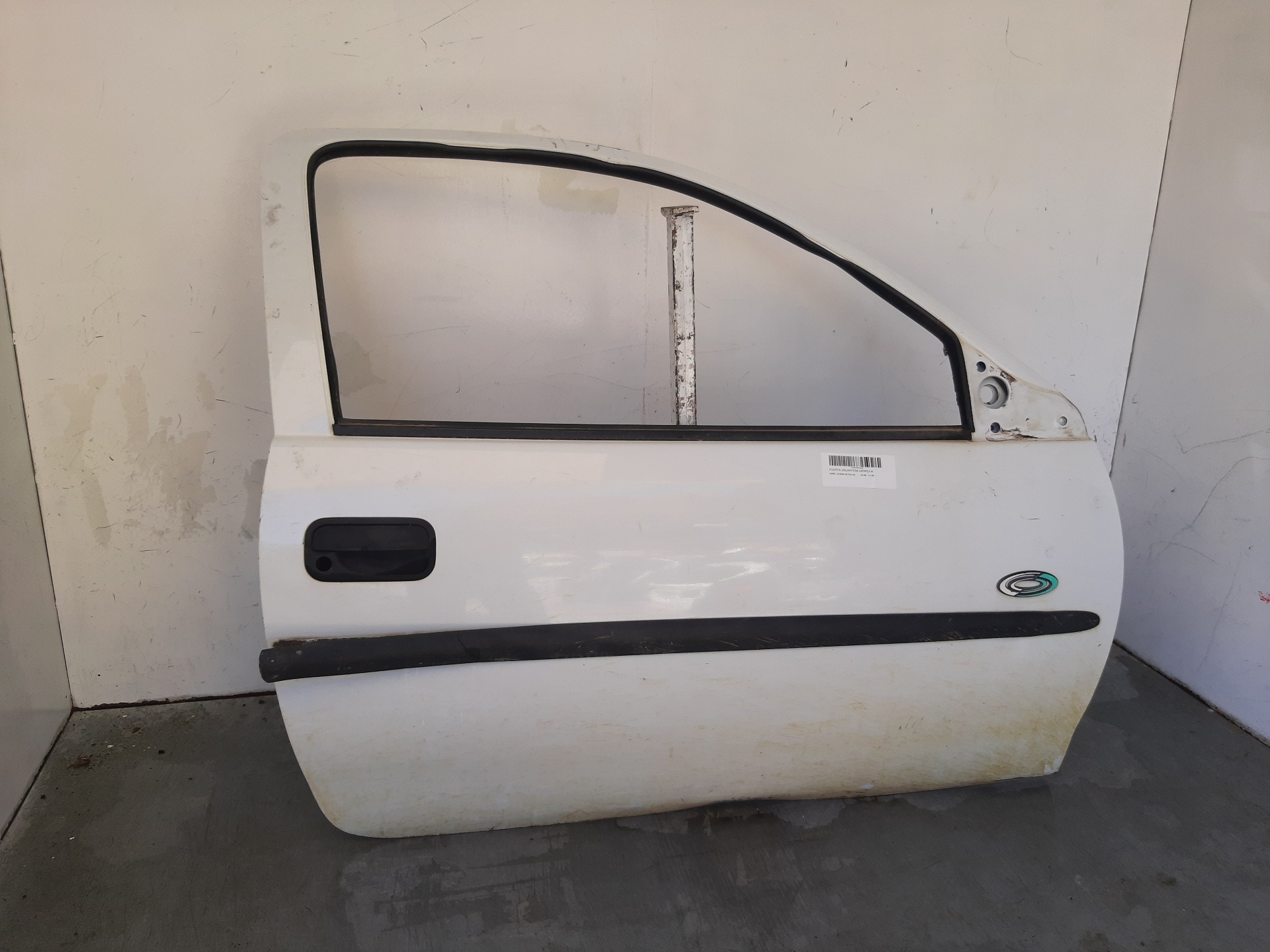 OPEL Corsa B (1993-2000) Front Right Door 90535080 18793975