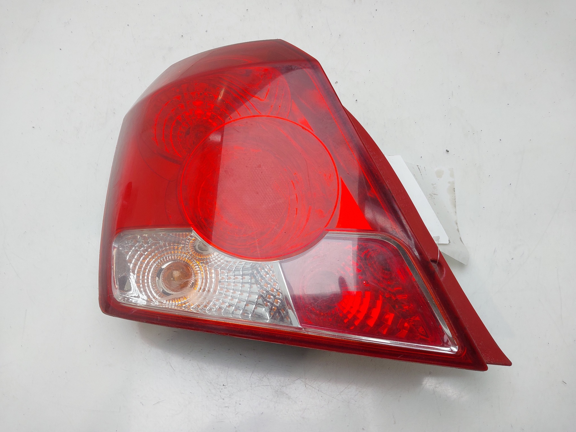 Rear lamp lh F14S3 96540268 de Chevrolet Aveo / kalos hatchback (t200) 2003-0 83 CV con 147870 km