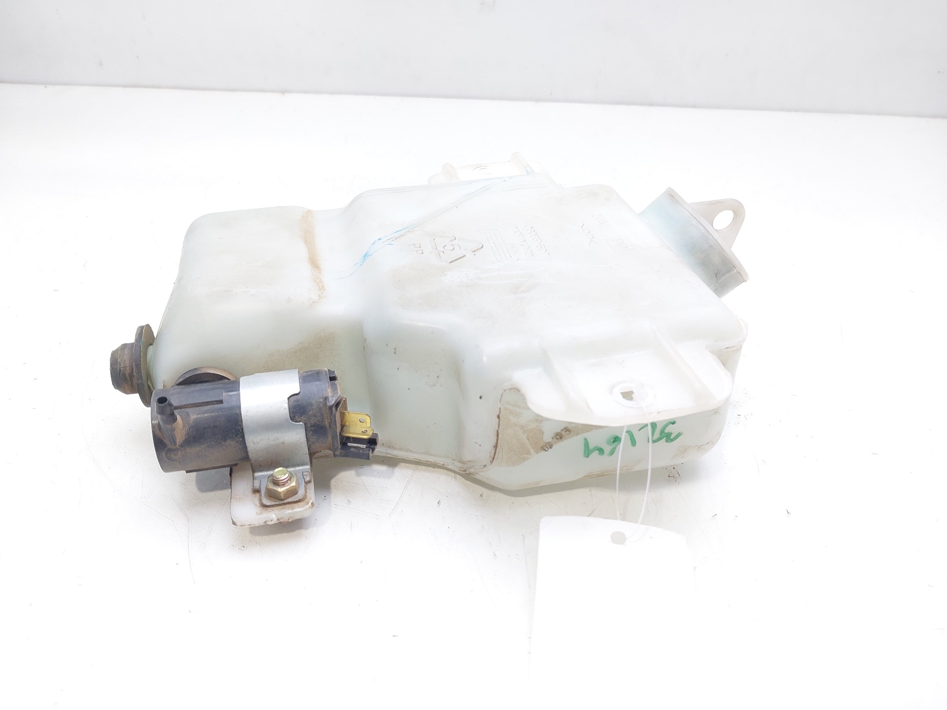 MITSUBISHI Pajero 3 generation (1999-2006) Window Washer Tank 060351507 25696538