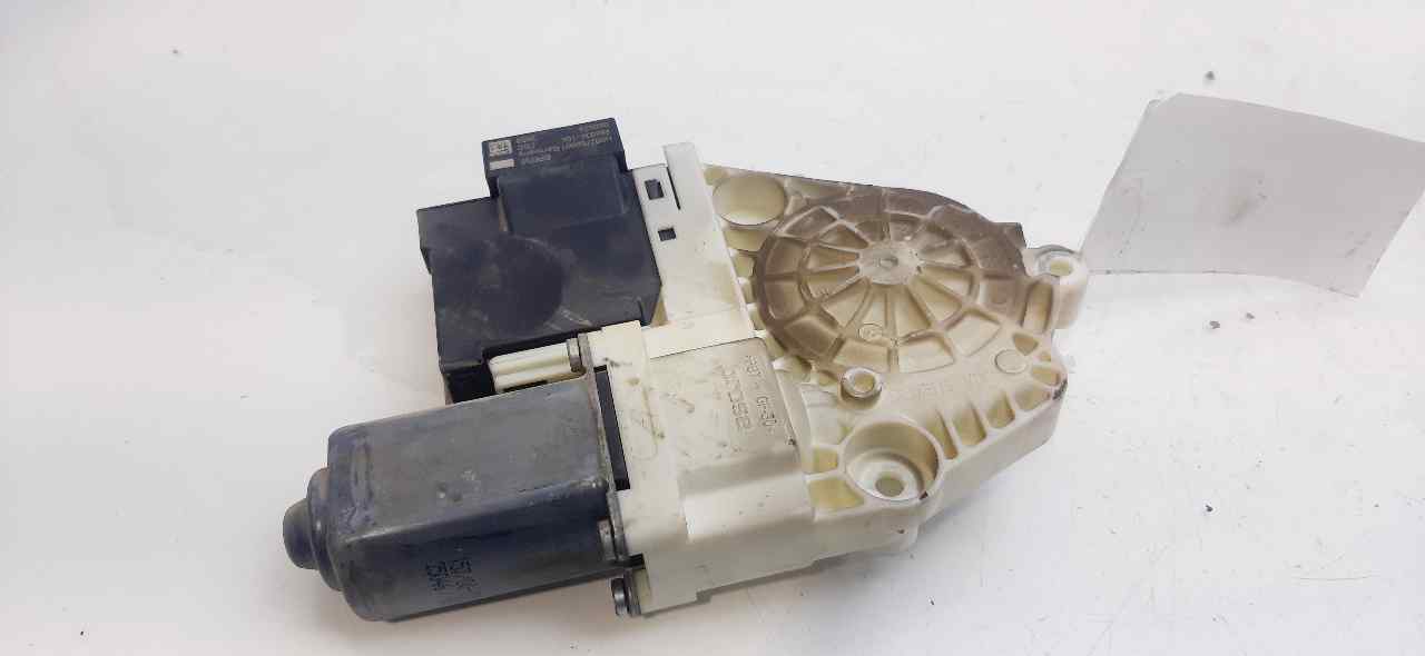 NISSAN Almera N15 (1995-2000) Motor de control geam ușă dreapta față 6Q2959802A 25303992