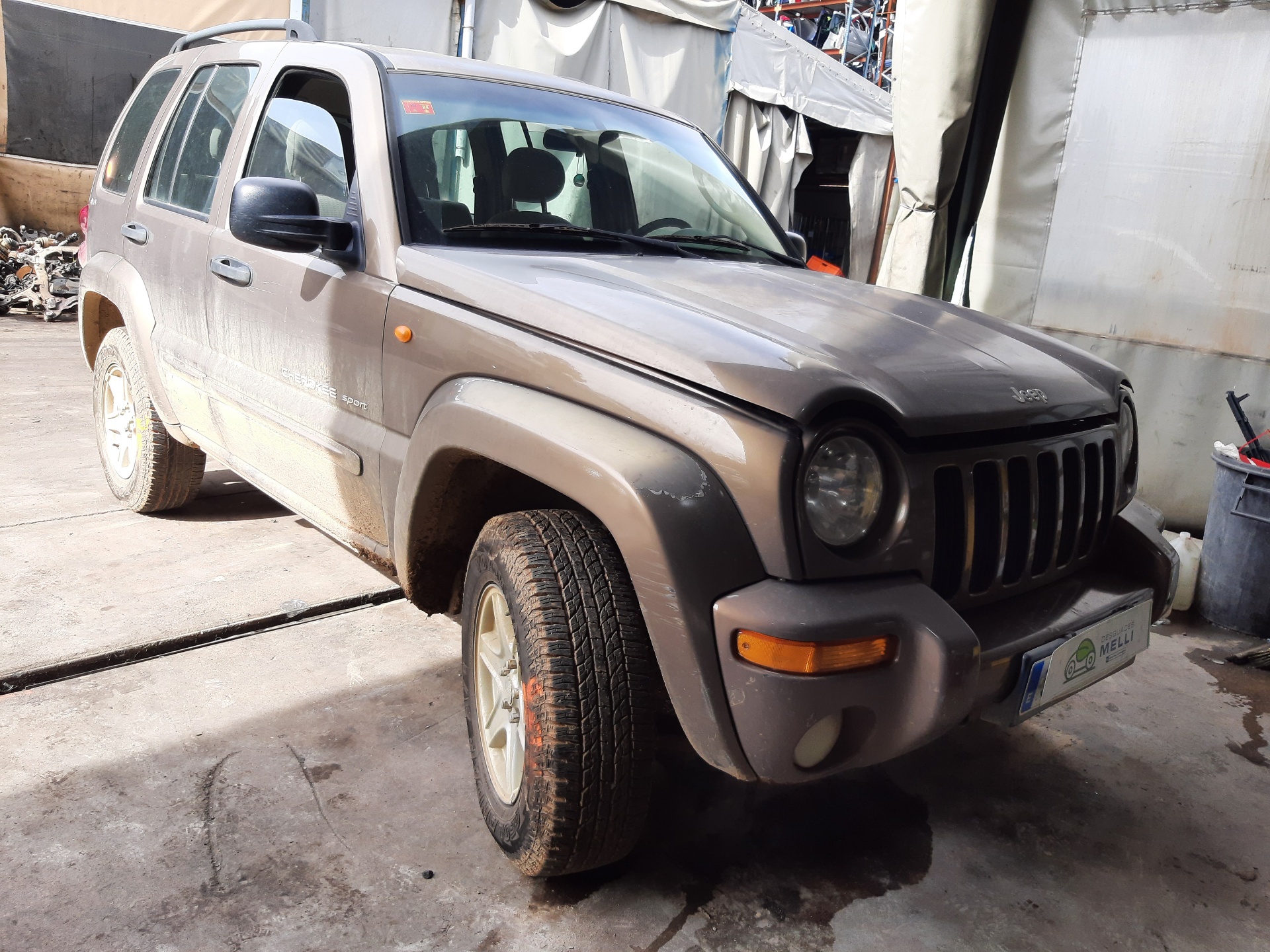 JEEP Cherokee 3 generation (KJ)  (2005-2007) Дверь задняя правая 55176906AE 23306666