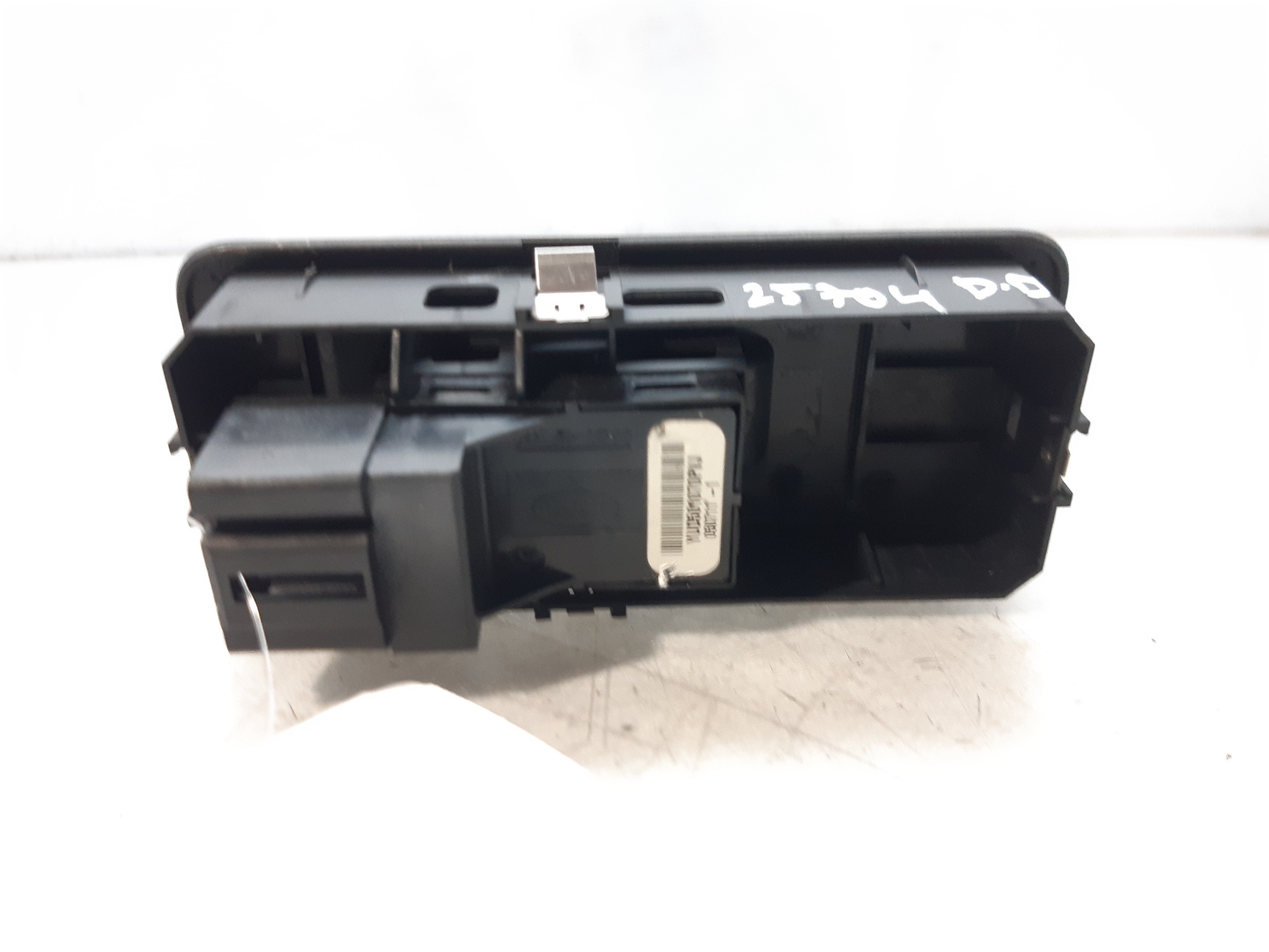 LAND ROVER Discovery 4 generation (2009-2016) Front Right Door Window Switch YUD501070PVJ 21011824