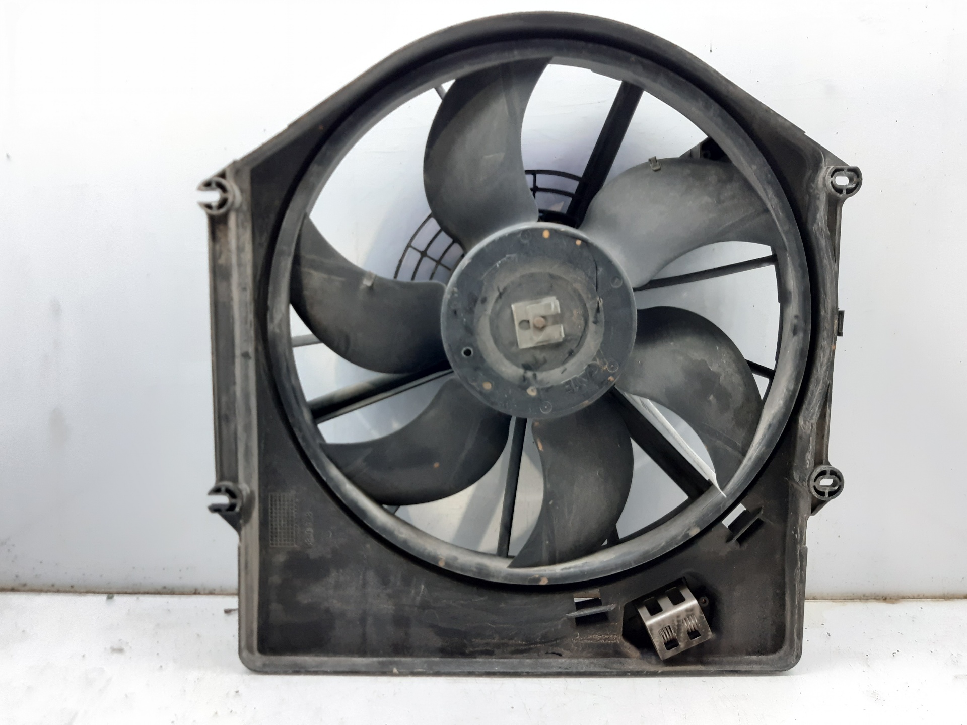 VAUXHALL Clio 2 generation (1998-2013) Ventilator difuzor 7700836311 18726845