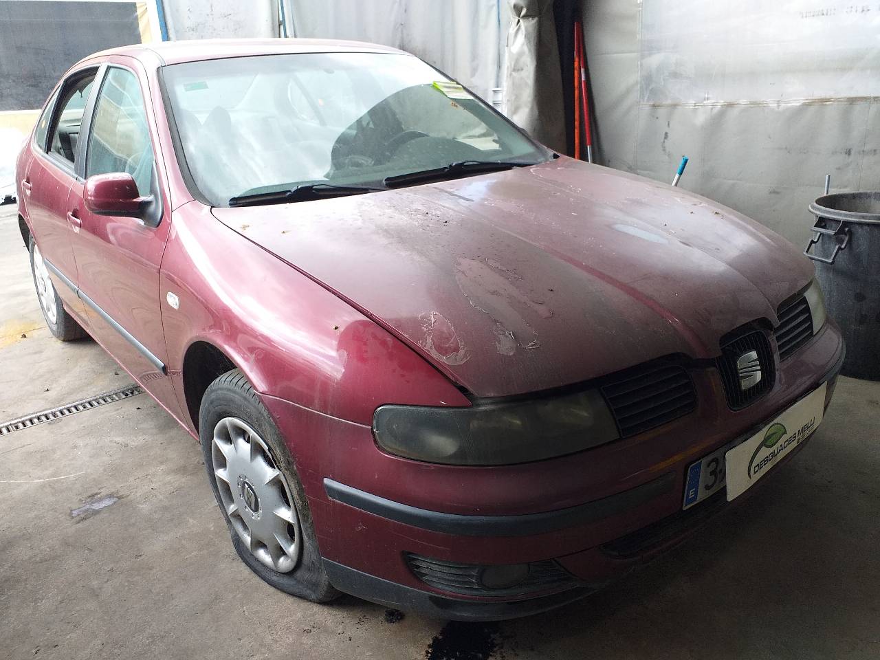 SEAT Toledo 2 generation (1999-2006) Främre vänster dimljus 1M0941701B 18673738