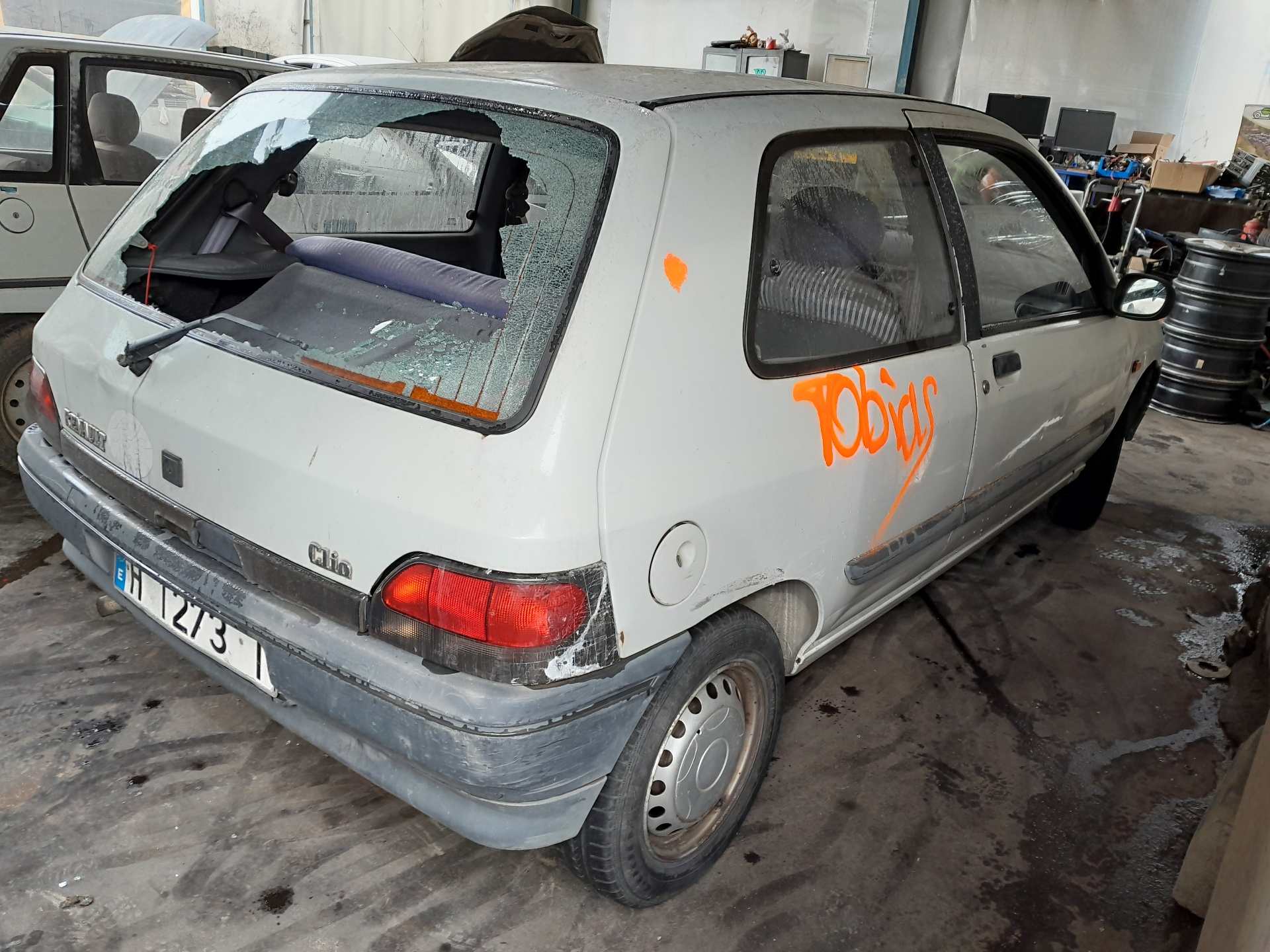 RENAULT Clio 1 generation (1990-1998) Galinis bamperis(buferis) 7701466676 22465000