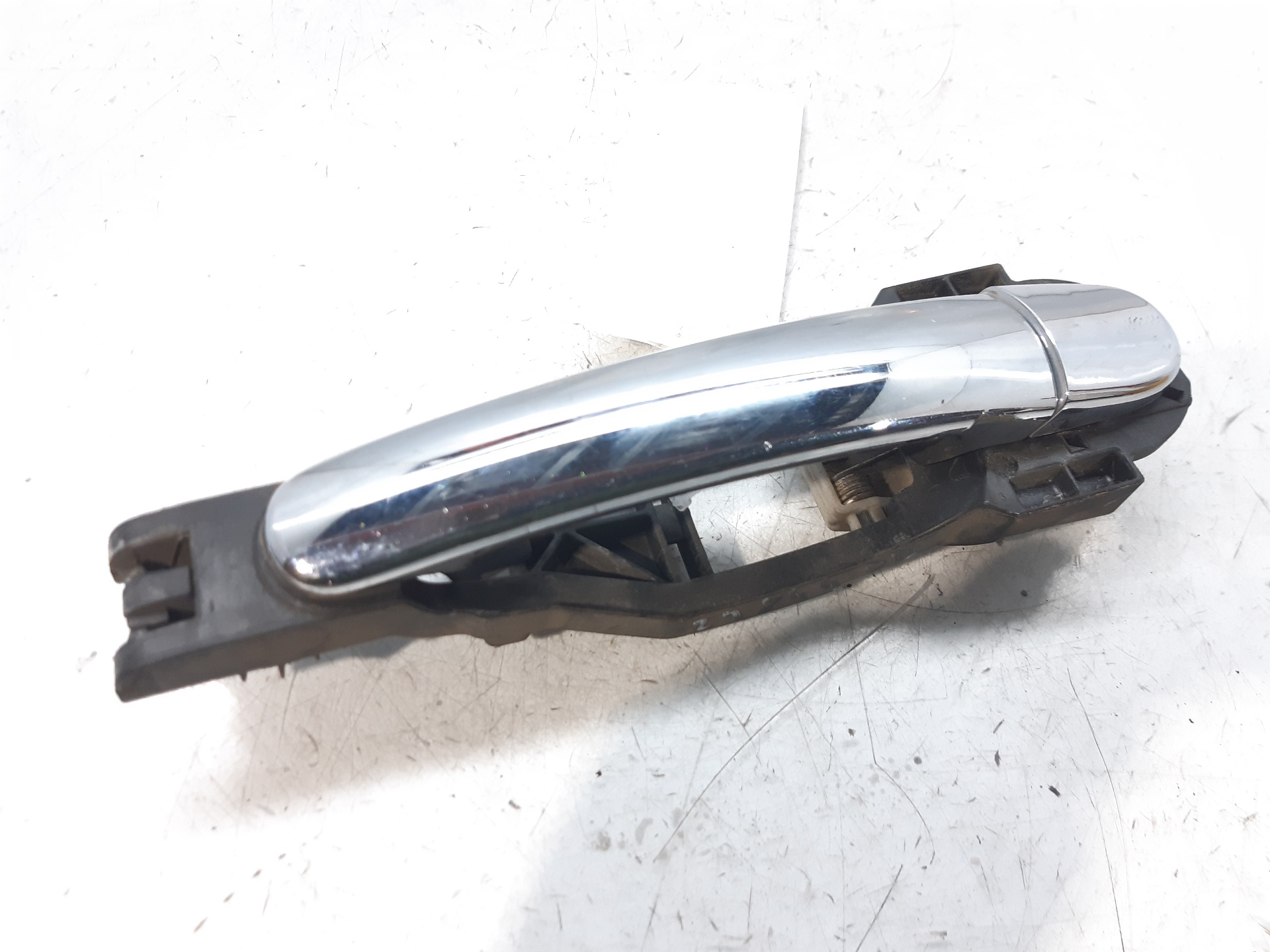 SEAT Toledo 3 generation (2004-2010) Främre höger dörr yttre handtag 5P0837886 18720402