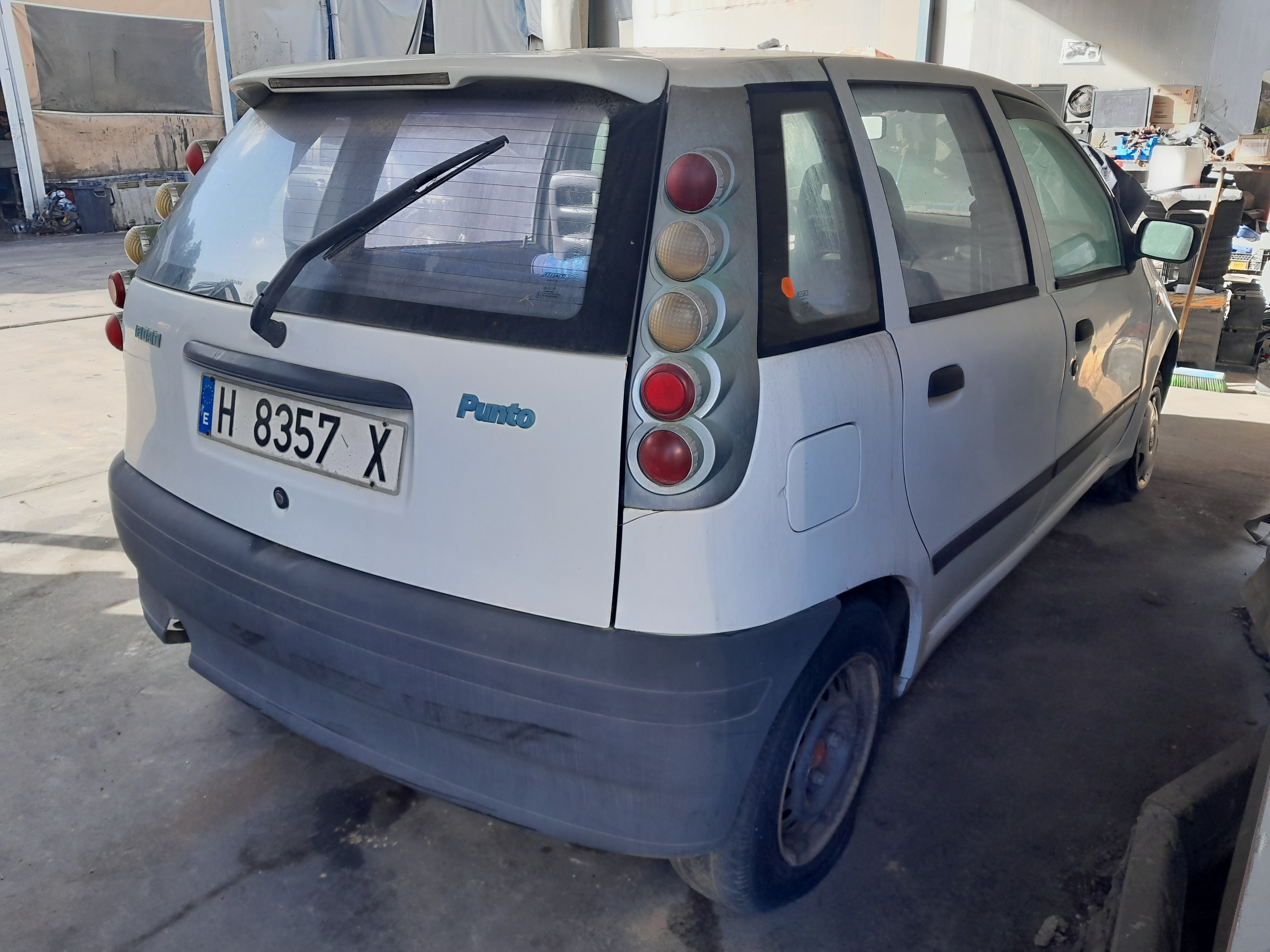 FIAT Punto 1 generation (1993-1999) Priekšējā labā spārna pagrieziena signāls 7732479 24144060