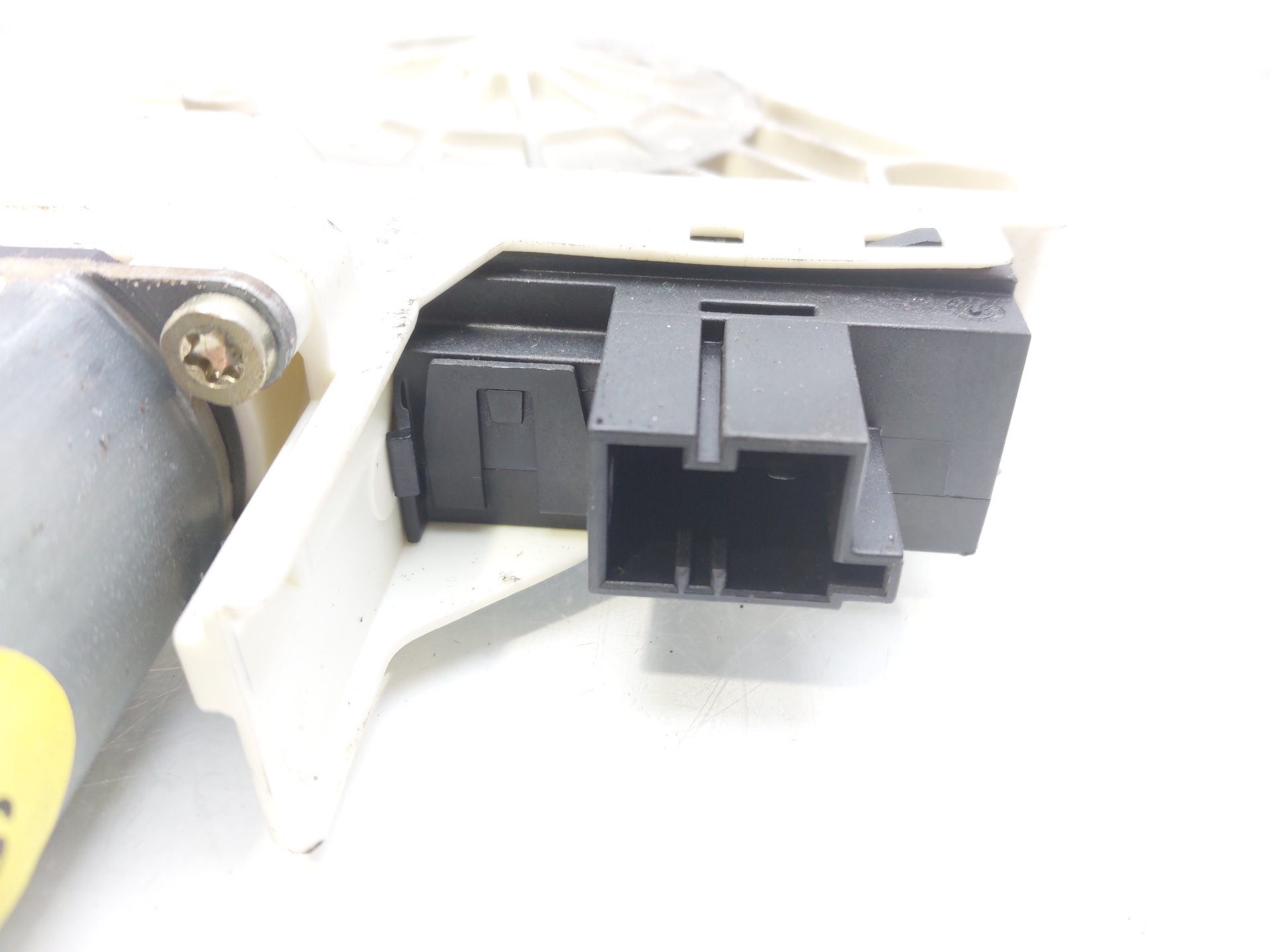 AUDI A6 C6/4F (2004-2011) Motor regulator geam ușă stânga față 4F0959801B 22487629