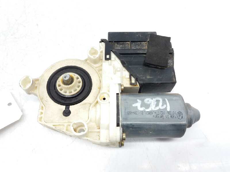 SEAT Cordoba 2 generation (1999-2009) Front Right Door Window Control Motor 6Q2959801AFKZ 20173702