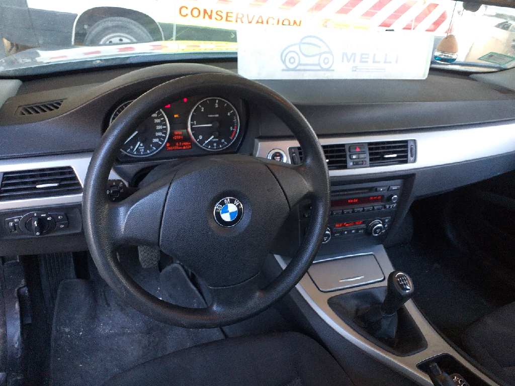 BMW 3 Series E90/E91/E92/E93 (2004-2013) Застежка сиденья задняя левая 606091700C 18556753