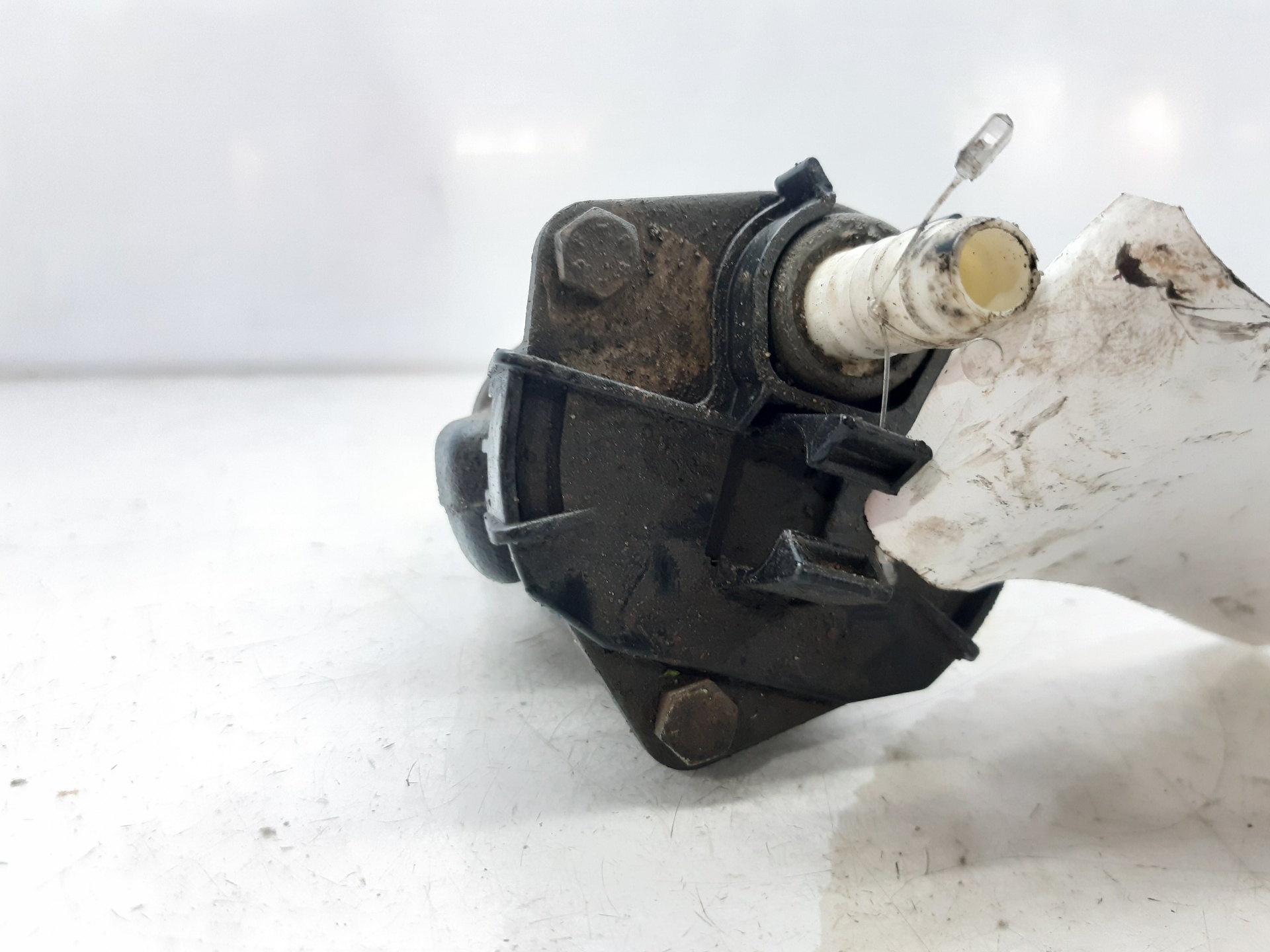 NISSAN Ibiza 2 generation (1993-2002) Pompe à vide 028207A 24966730