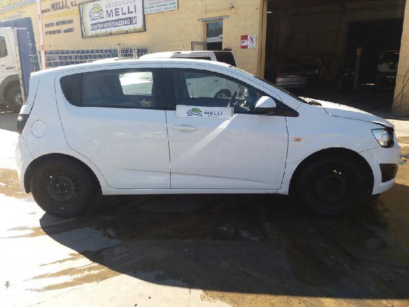 CHEVROLET Aveo T300 (2011-2020) Jobb első ülés 95916057 20175533