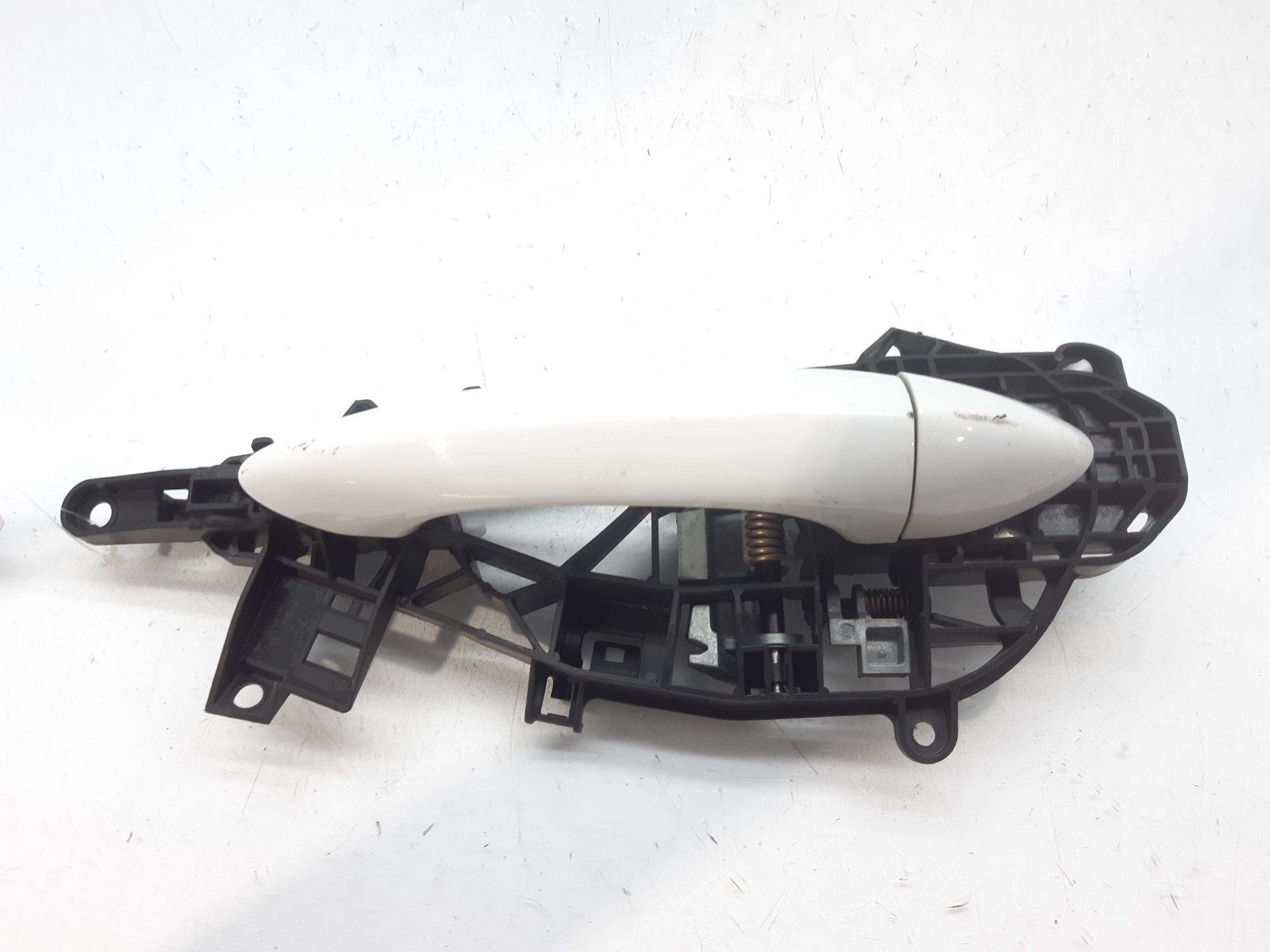 OPEL Astra K (2015-2021) Зовнішня ручка лівих задніх дверей 13531202 24055322