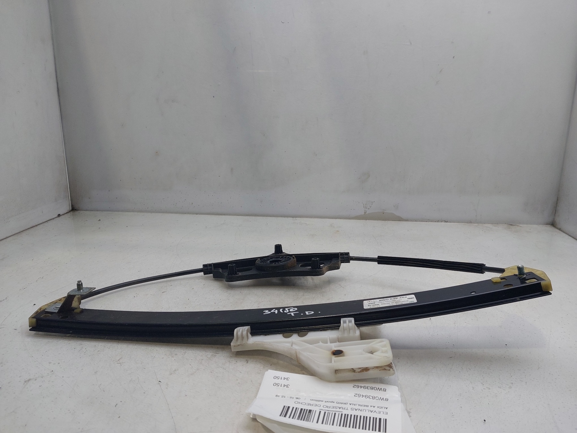 AUDI A4 B9/8W (2015-2024) Rear Right Door Window Regulator 8W0839462 24947384