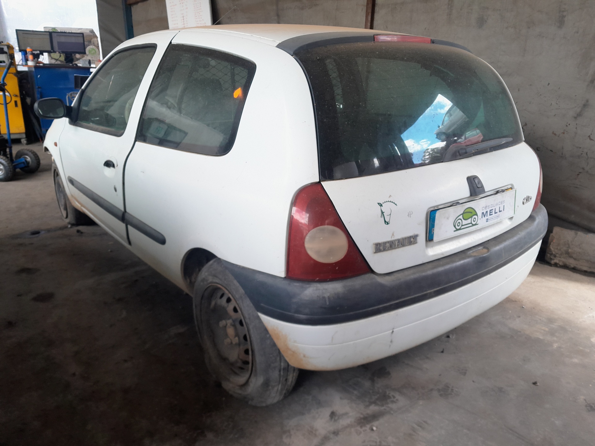 RENAULT LS 4 generation (2006-2020) Oikea takavalo 8200917487 24260271