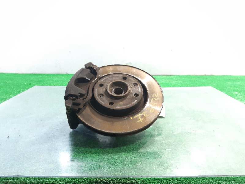 CITROËN Berlingo Front Left Wheel Hub 364654 18629250