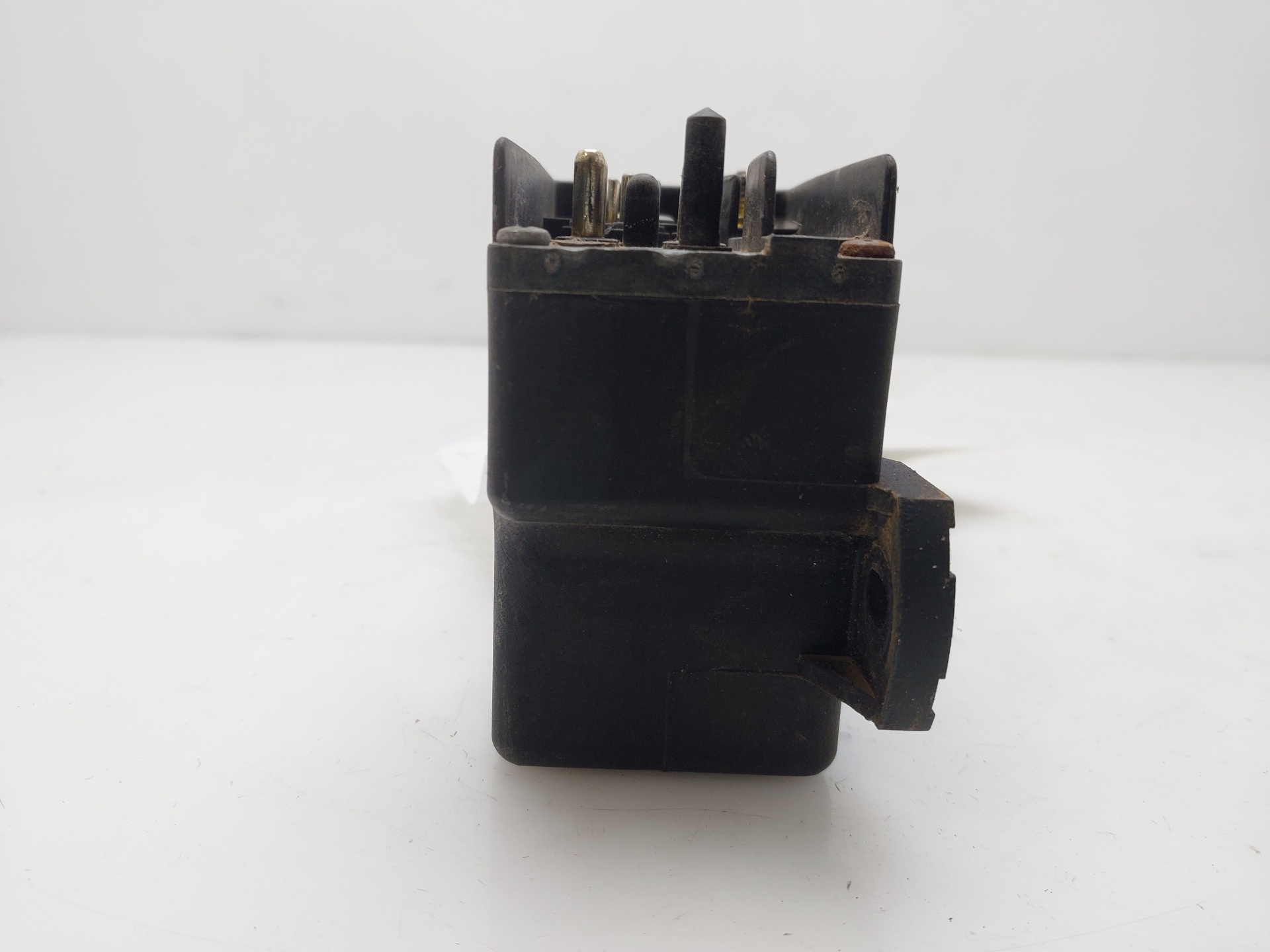 SSANGYONG Actyon 1 generation (2005-2012) Relays 8470009000 24836775
