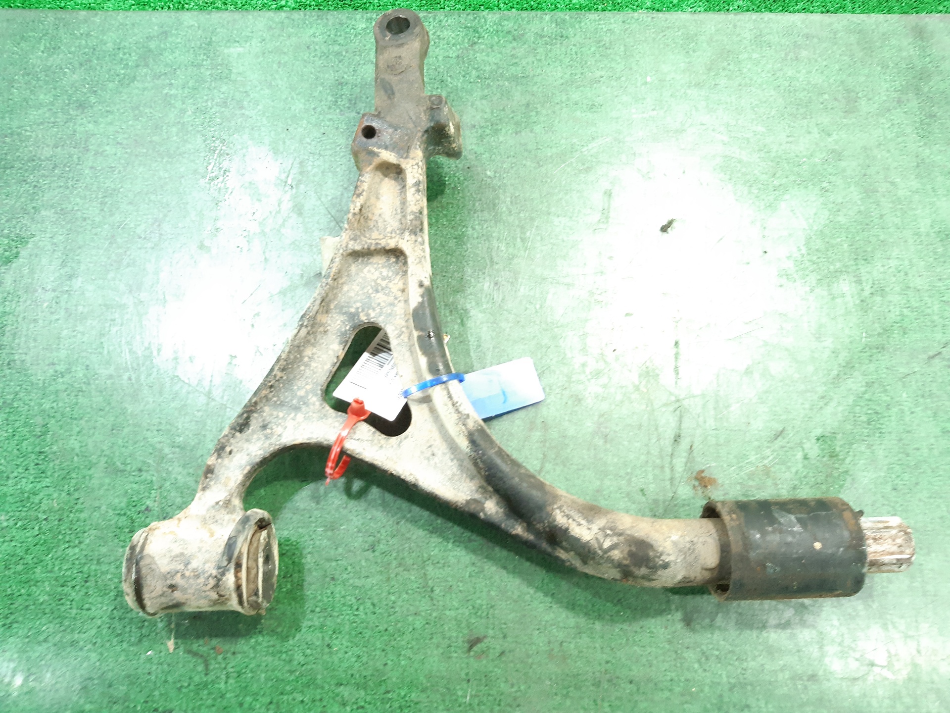 MERCEDES-BENZ M-Class W163 (1997-2005) Front Left Arm 1633300807 22435031