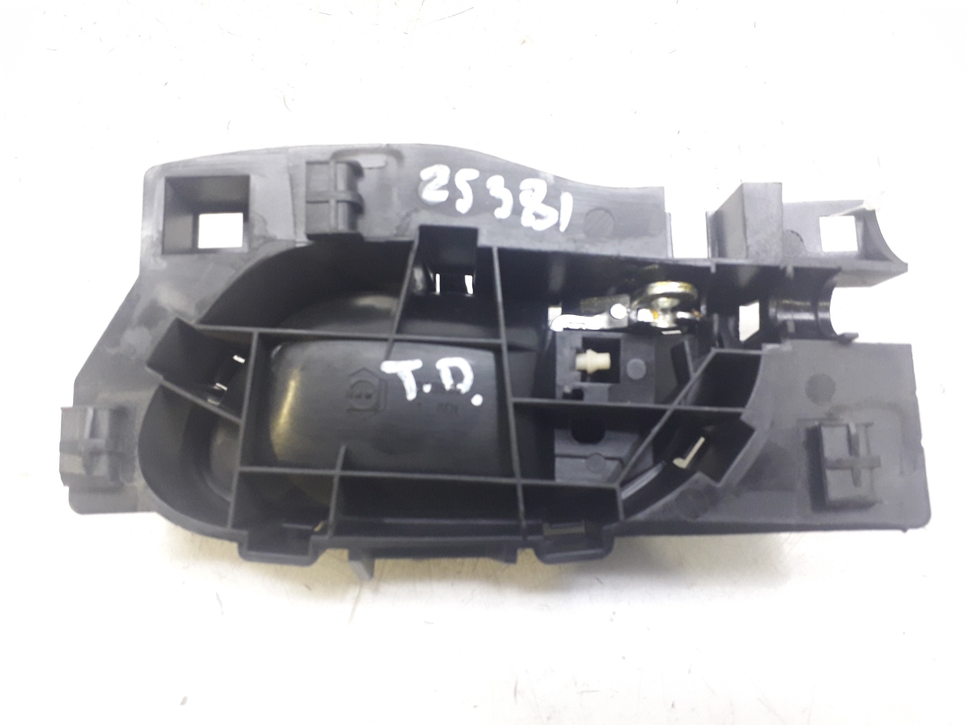 PEUGEOT 208 Peugeot 208 (2012-2015) Labais aizmugures iekšējais atvēršanas rokturis 96605253VV 22274011