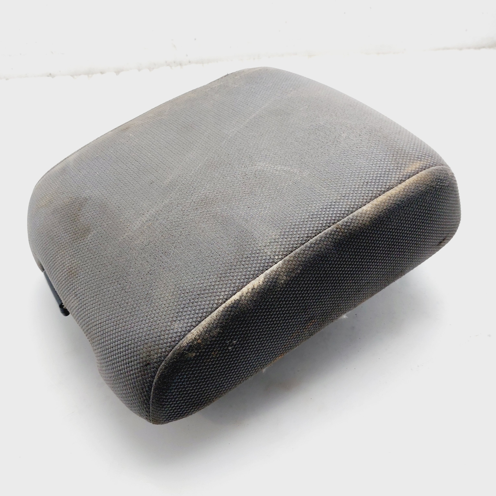 VOLKSWAGEN Pajero 3 generation (1999-2006) Armrest MR512927 25295638