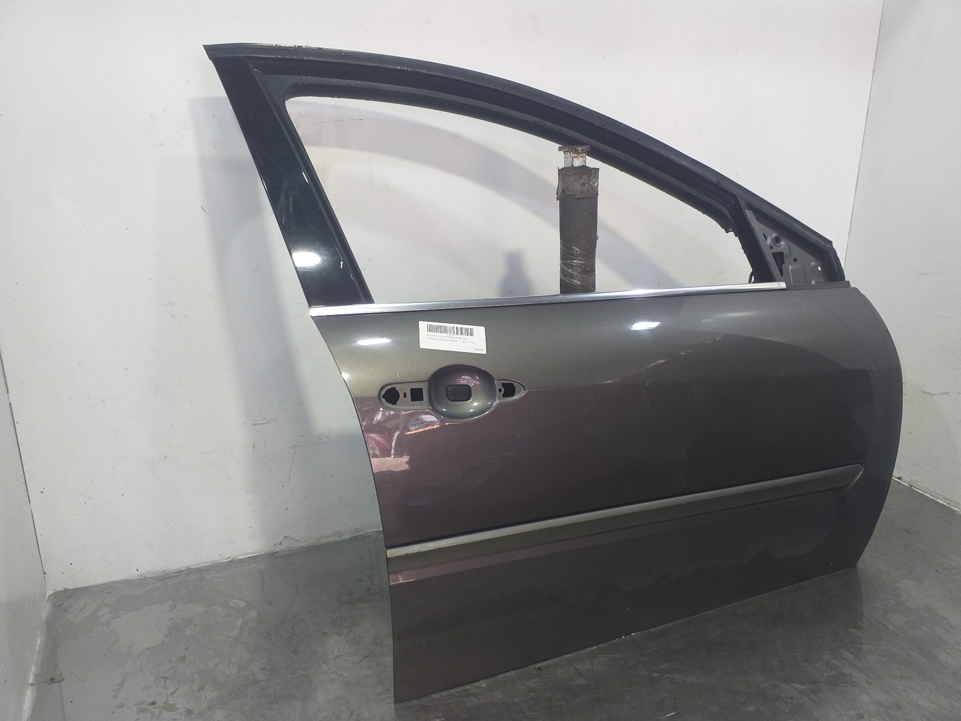 CITROËN Laguna 3 generation (2007-2015) Front Right Door 821000022R 24769155