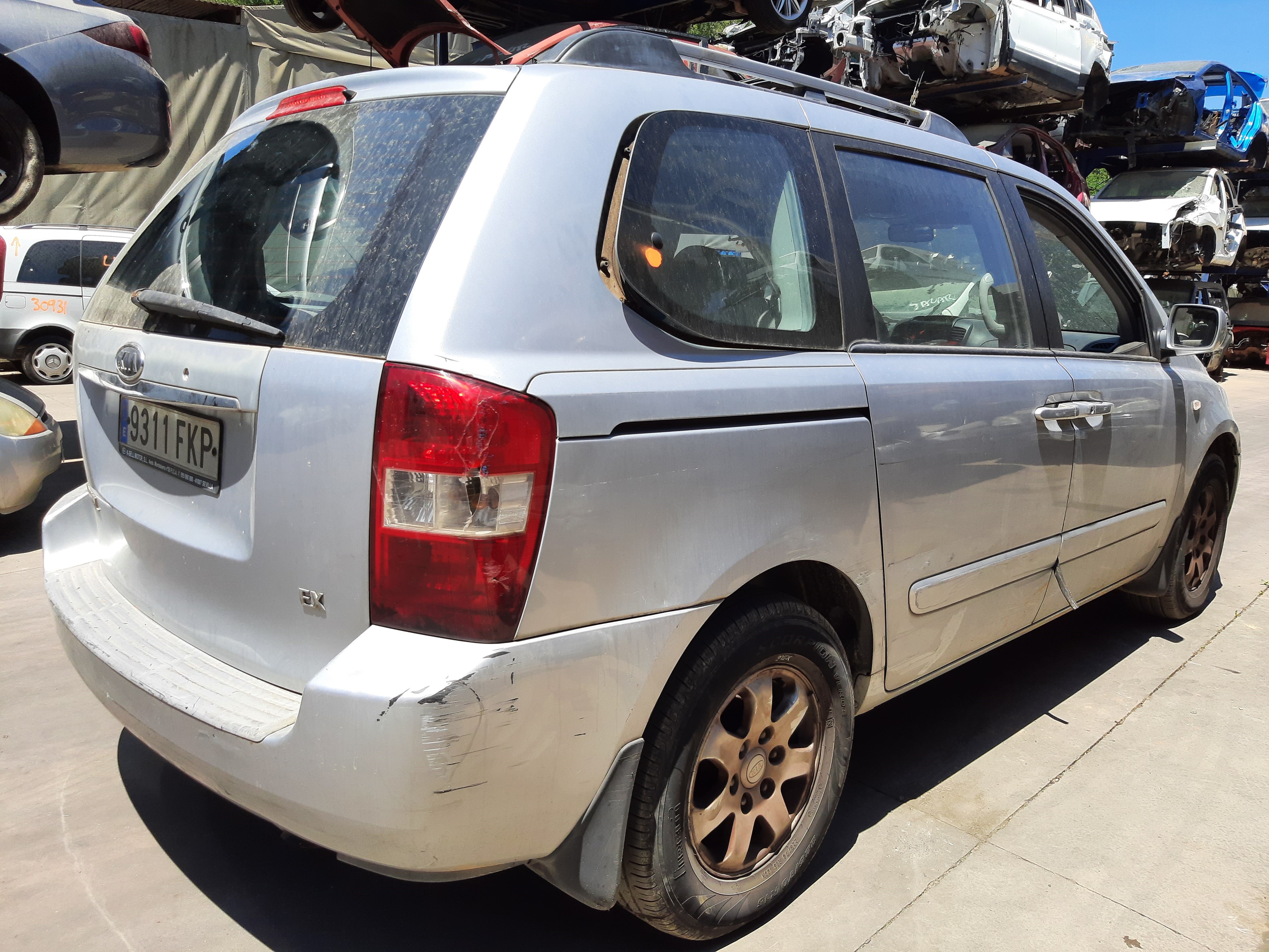 KIA Carnival 2 generation (2006-2010) Полуось передний левый 495014D401 22335599