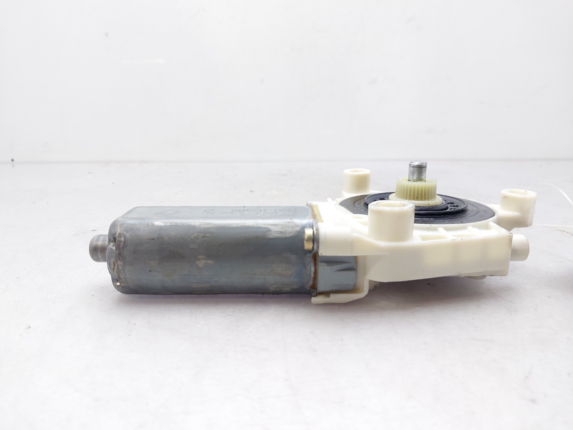 PEUGEOT 307 1 generation (2001-2008) Front Left Door Window Regulator Motor 9634457380 20149257