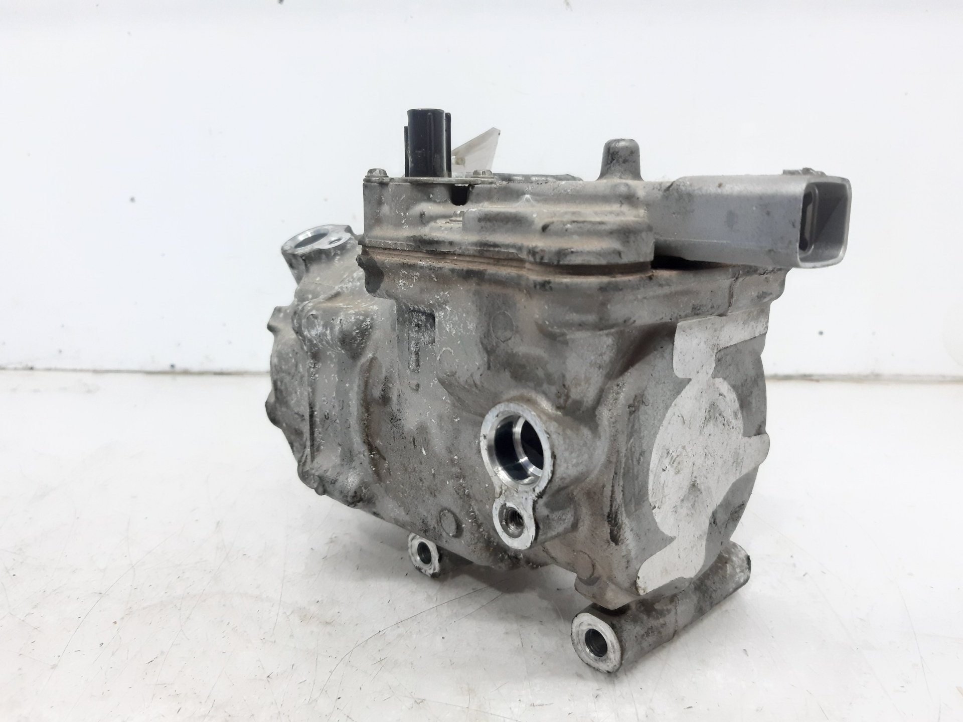 TOYOTA Auris 2 generation (2012-2015) Помпа кондиціонера 0422001031 18650264