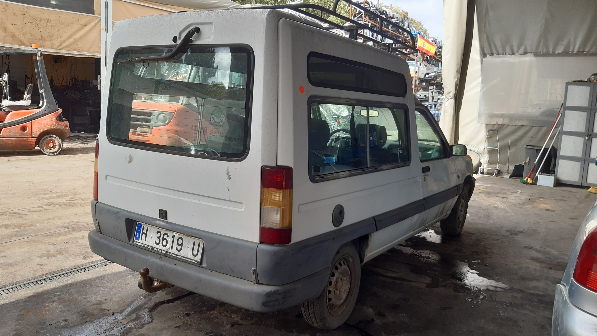 RENAULT Express Бампер задний 6006000474 18747359