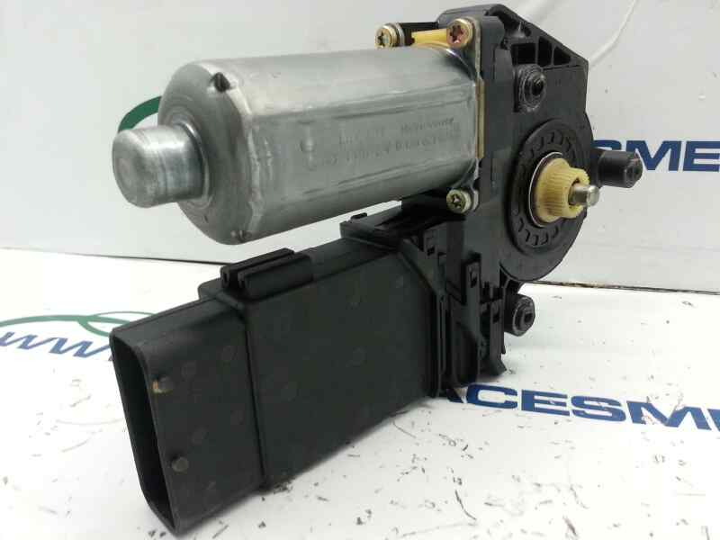 VOLKSWAGEN Passat B5 (1996-2005) Front Right Door Window Control Motor 0130821694 20166104