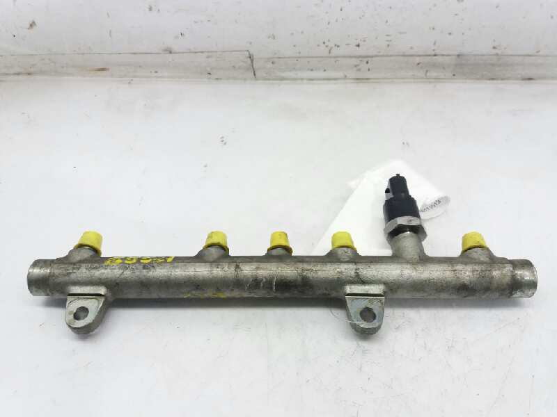 CITROËN Korando KJ (1999-2001) Fuel Rail 7700111013 24883402