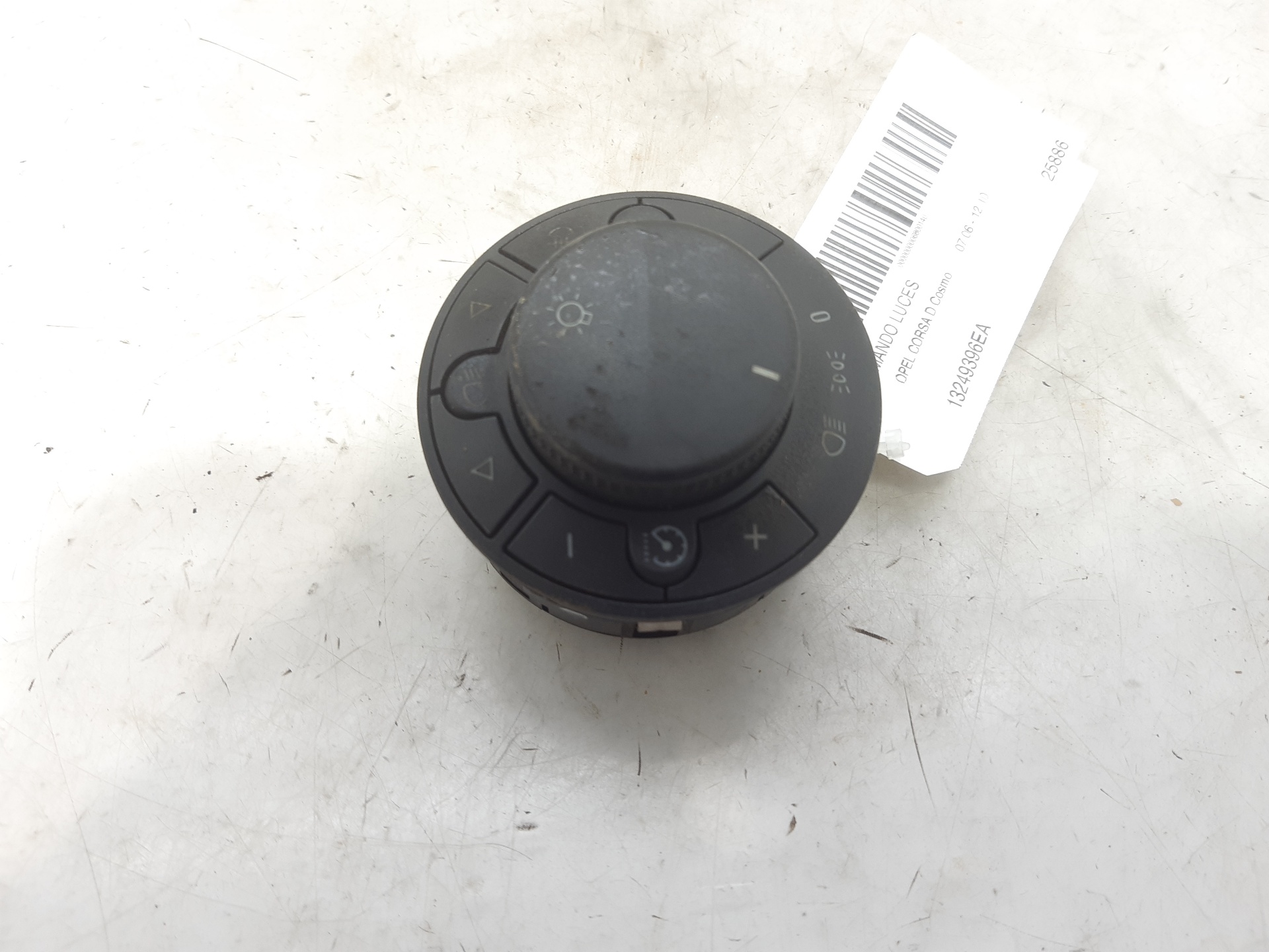 OPEL Corsa D (2006-2020) Headlight Switch Control Unit 13249396EA 24039270