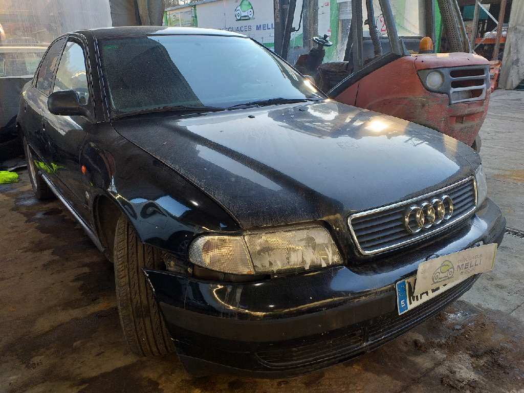 AUDI A4 B5/8D (1994-2001) Зеркало передней левой двери 010754 18459211