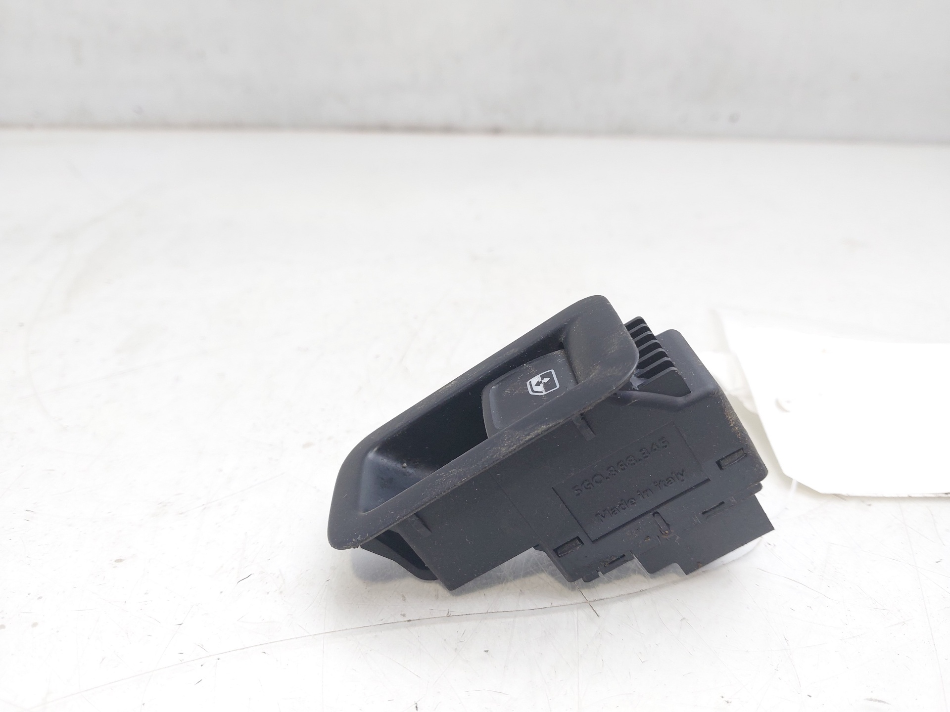 VOLKSWAGEN Golf 7 generation (2012-2024) Rear Right Door Window Control Switch 5G0868345 22736408